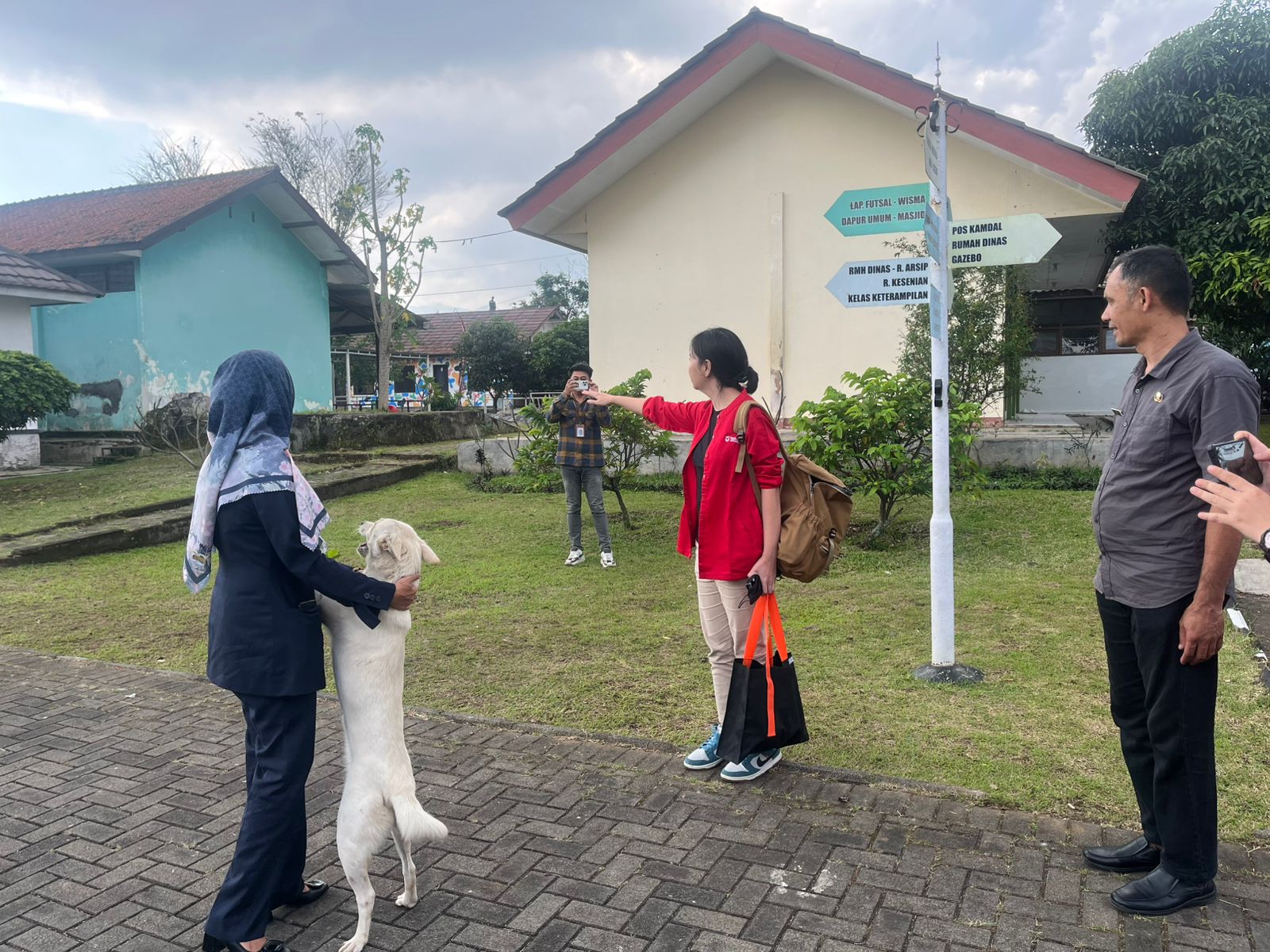 Taman Produktif: Desain Taman dan Area Cuci Kendaraan yang Ramah Difable