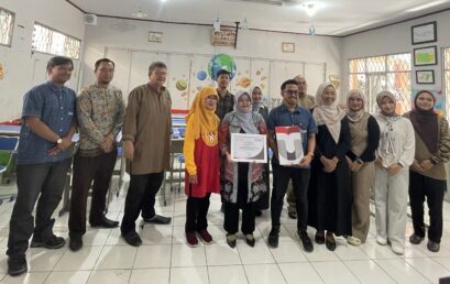 Perancangan Panel Mihrab dan Papan Penanda Perkuat Identitas Musholla Nurul Ilmi SDN Cipagalo 03