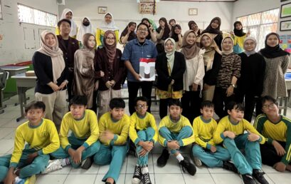 Dosen dan Mahasiswa Desain Interior Telkom University Kenalkan Pembelajaran Digital Berbasis Spatial.io di SD Negeri Cipagalo 3