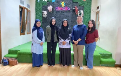 Hibah Furniture Ramah Anak Sebagai Media Pembelajaran di Almalia School dalam Pengembangan Sikap Disiplin pada Anak Usia Dini