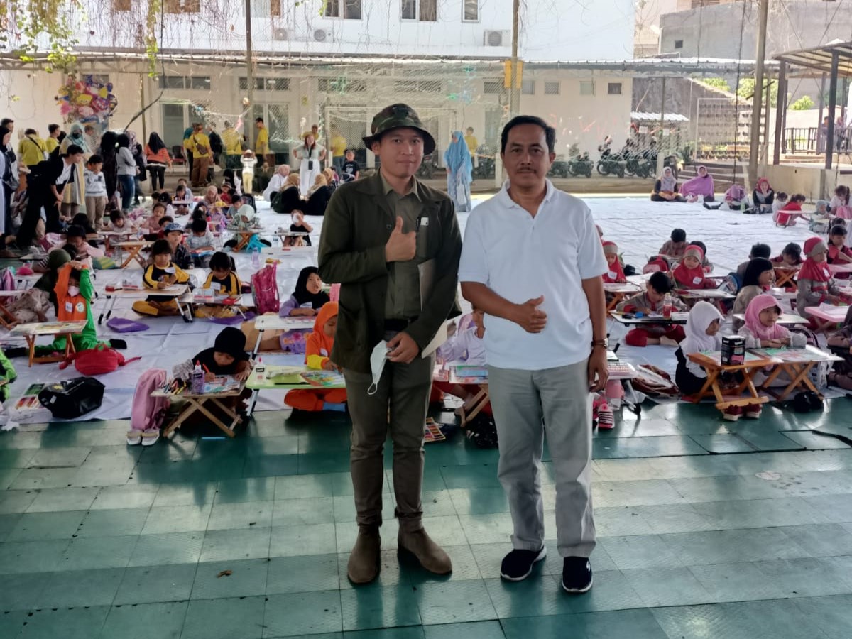 PELATIHAN MENGGAMBAR DI KARANG TARUNA KOMPLEK BUMI PASUNDAN ARCAMANIK KOTA BANDUNG